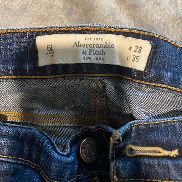 Jeans - Picture 3 of 3